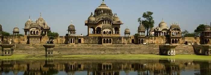 Kusum Sarovar | Top 5 Places To Visit In Mathura 2023